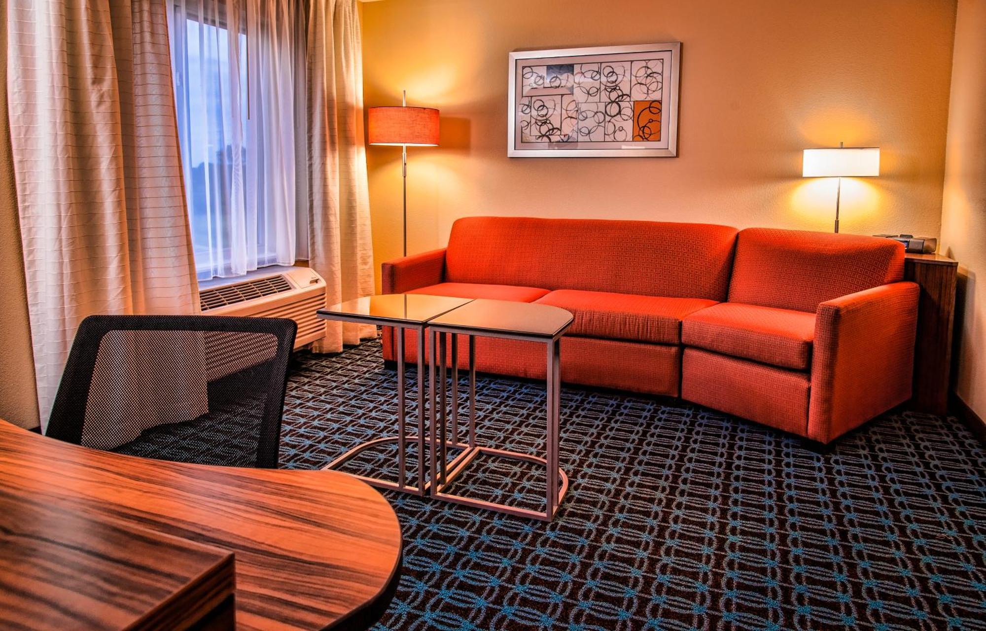 Fairfield Inn & Suites By Marriott Montgomery Airport Hope Hull Exterior photo