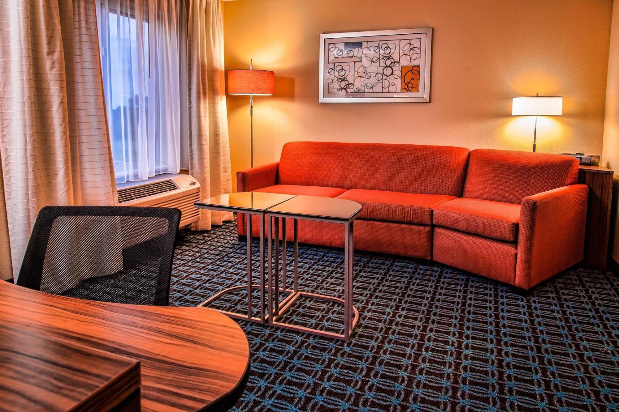 Fairfield Inn & Suites By Marriott Montgomery Airport Hope Hull Exterior photo